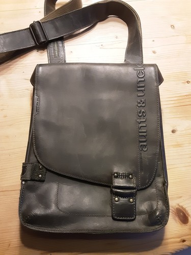 Aunts uncles crossbag - aunts,